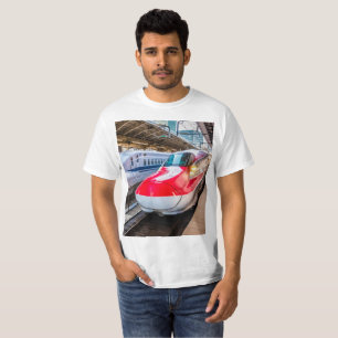 Zwei Shinkansen am Bahnhof Tokio T-Shirt