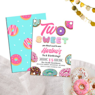 Zwei süße Donut Girl's 2. Geburtstag Einladung