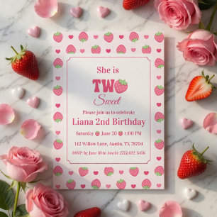 Zwei süße rosa Erdbeermädchen zum 2. Geburtstag Einladung