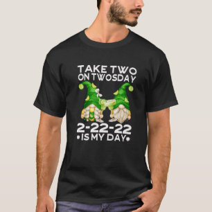 Zwei Tage 2-22-22 Party mit sonniger Drinkbar Marg T-Shirt