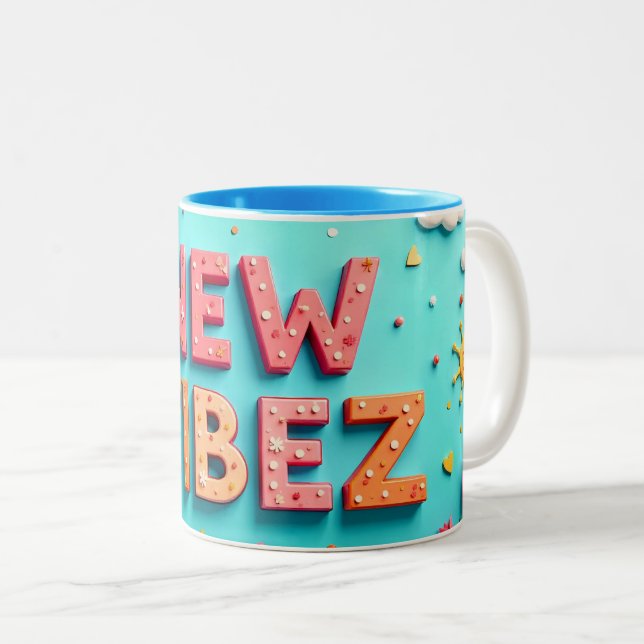 Zwei-Tone-Tasse-New Vibez Zweifarbige Tasse (VorderseiteRechts)