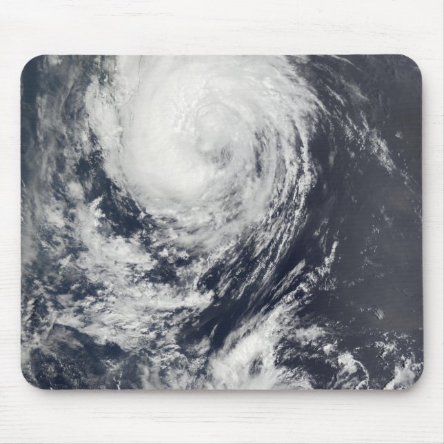 Zwei Typhoon-Systeme nähern sich dem Fernen Osten Mousepad (Vorne)