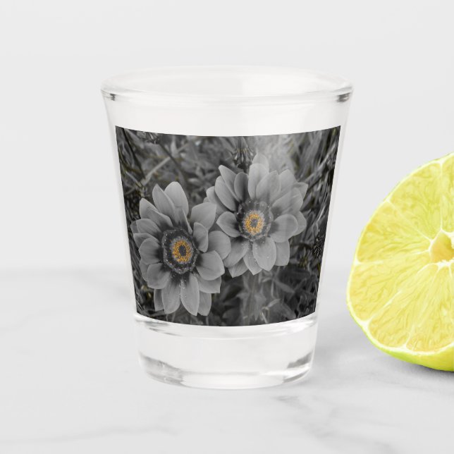 Zwei vom gleichen Schlag Schnapsglas (Vorderseite)
