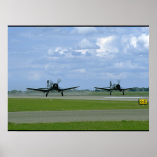 Zwei Vought F4U Seeräuber, Landing_WWII Flugzeuge Poster