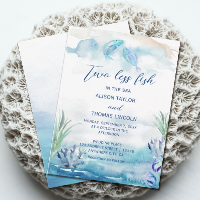 Zwei weniger Fische in der See Sommer Einladung Ho (Two Less Fish in The Sea Summer Wedding Invitation. Our coastal chic design for summer weddings)