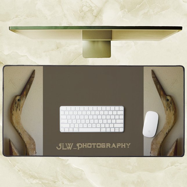 Zwei wetterfeste Heronen Küstenstreifen braun anpa Schreibtischunterlage (Von Creator hochgeladen)