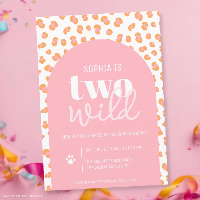 Zwei wilde Mädchen 2. Geburtstagseinladung Einladung (The front and back of the invitation are shown at 5x7-inch size. Choose size, paper, + corner style.)