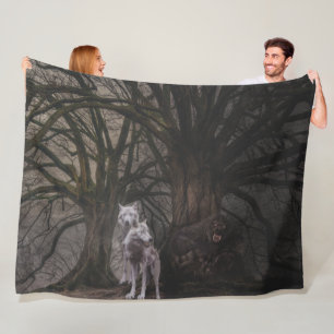 ZWEI WOLVEN UND EIN WEREWOLF FLEECEDECKE