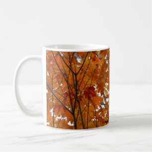 Zweige von Ahornblättern I Orange Herbst Tasse