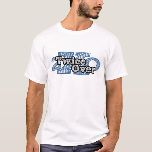 Zweimal über T-Weißem T-Shirt (Vorderseite)