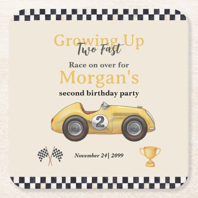 Zweites Kind von zwei schnellen gelben Rennwagen Rechteckiger Pappuntersetzer (Vorderseite)