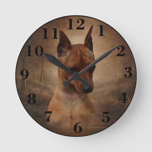 Zwergpinscher Runde Wanduhr (Vorderseite)