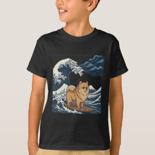Zwergspitz surft auf japanischer Welle _1 T-Shirt