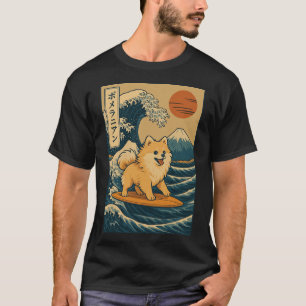 Zwergspitz surft auf japanischer Welle _3 T-Shirt