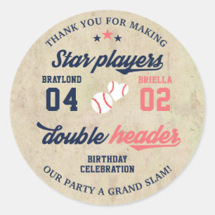 Zwillings- oder Geschwister-Baseball-Doppelheader- Runder Aufkleber