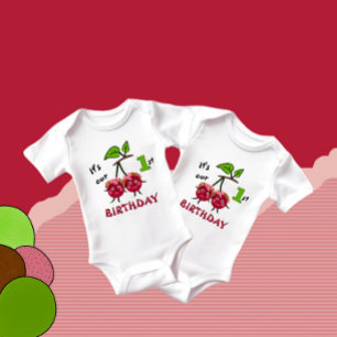Zwillingskirsche Baby Strampler