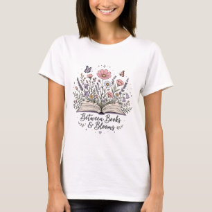 Zwischen Büchern und Blüten Buchliebhaber Leser T-Shirt
