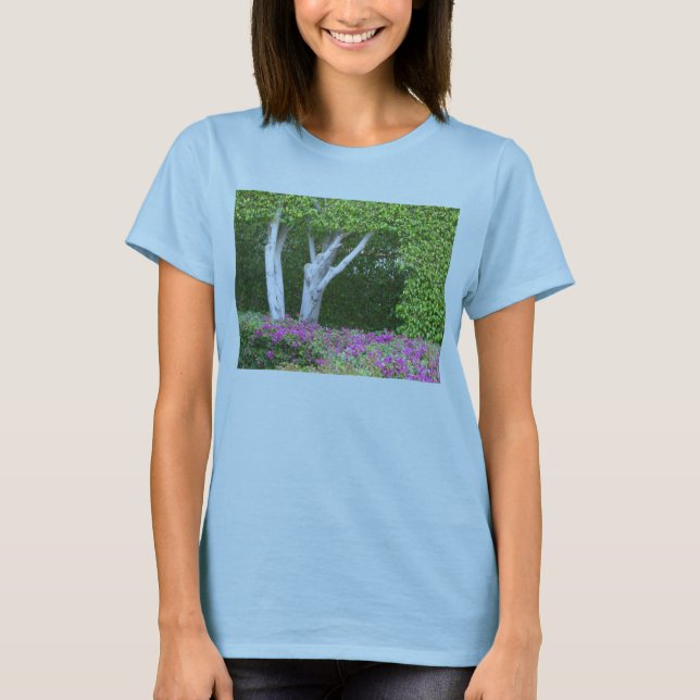 Zwischen dem Baum-T - Shirt (Vorderseite)