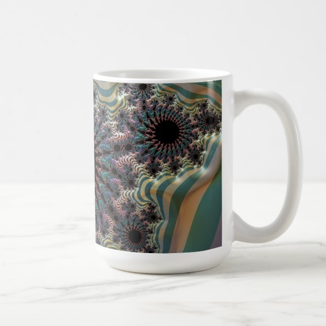 Zwischen der Falten-Tasse Kaffeetasse (Rechts)