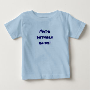 zwischen Razzien Baby T-shirt