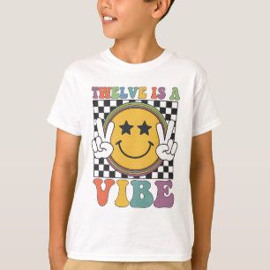 Zwölf ist ein 12. Geburtstag Groovy Happy 12 Jahre T-Shirt