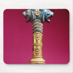 Zylinderförmiger Sockel, früher Achaemenian Mousepad