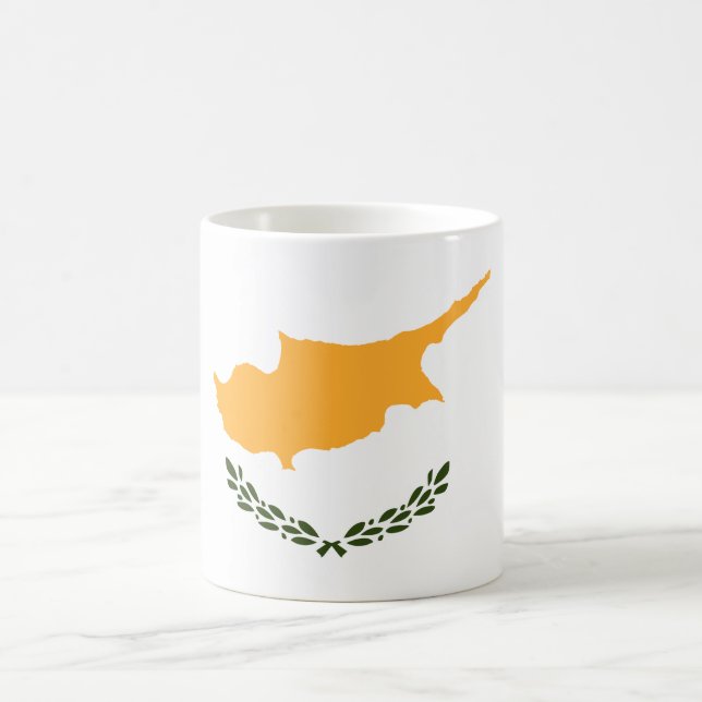 zyprische Flagge Kaffeetasse (Mittel)